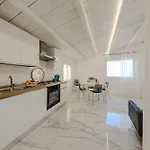 30 Terrazza Bordonaro דירה *
