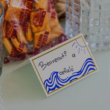 30 Terrazza Bordonaro * צ'פאלו