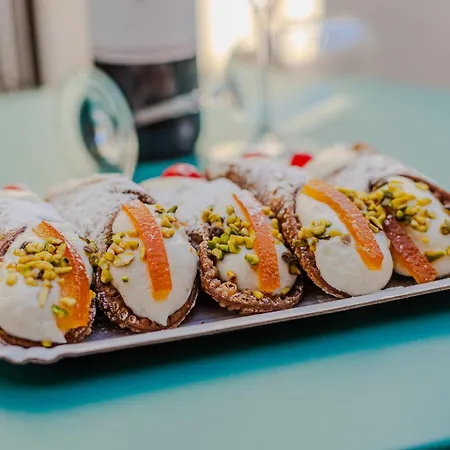 30 Terrazza Bordonaro * צ'פאלו